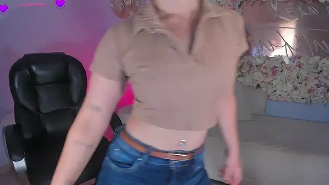 AlessaRomeroのライブXXXチャット