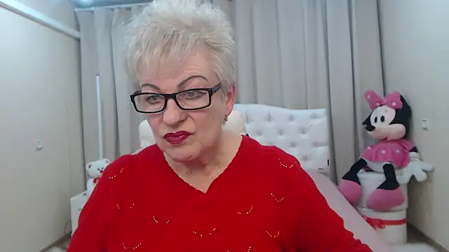 Chat XXX en directo de KayleSmoll