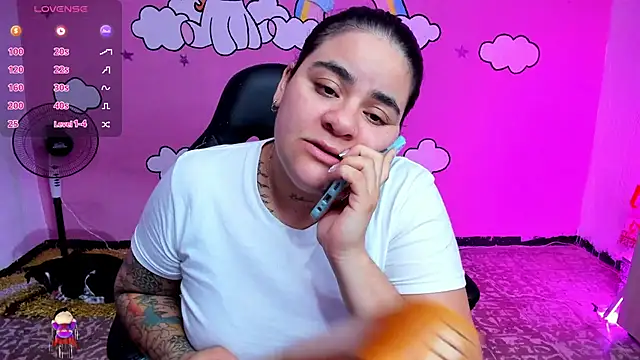 Sharon_hils 即時 XXX 聊天