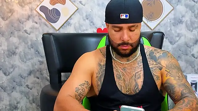 Apolo_rousse1 live XXX chat