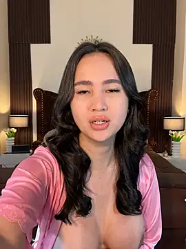 KeraEvangeline 在線直播表演