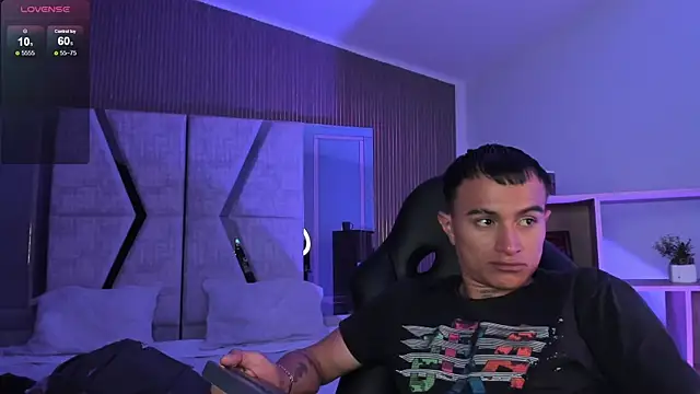 LiamDeep live XXX chat