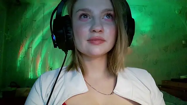 pr_In_cess_ élő XXX-chatje