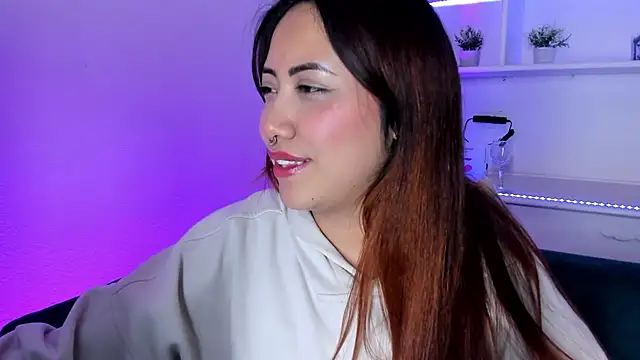 Saelivrae Chat XXX live