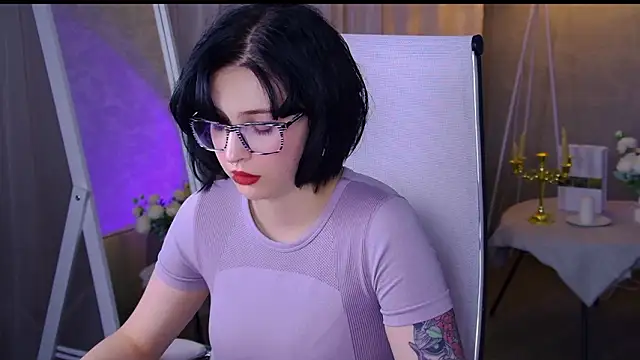 ElenaSomerhalderのライブXXXチャット