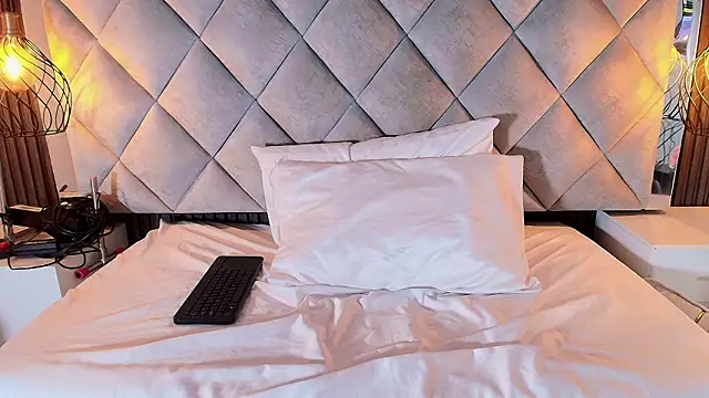 Real_virgin_Pussy: онлайн-секс-чат