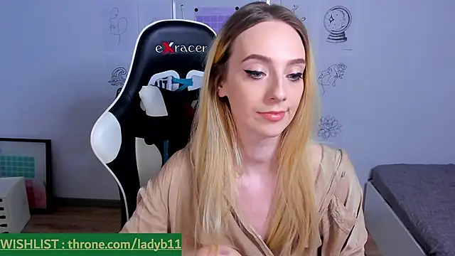 Chat XXX en directo de LadyBug11