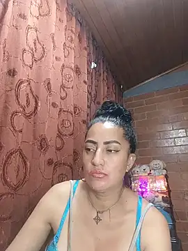 Alexandrina: απευθείας συνομιλία ΧΧΧ