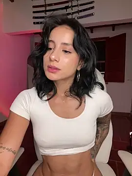 XXX chat uživo modela Ale_Lewis