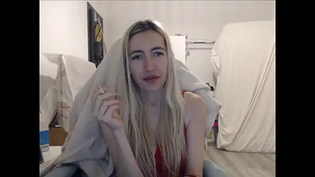 BarbieBlondieGirl: онлайн-секс-чат