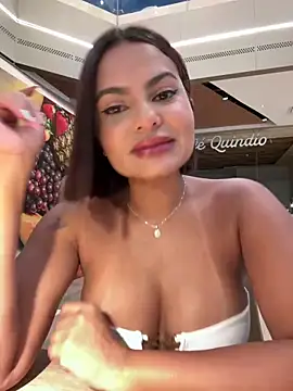 Irina_Velvett Chat XXX in diretta