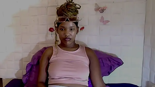 EroticSexyPrada Chat XXX in diretta