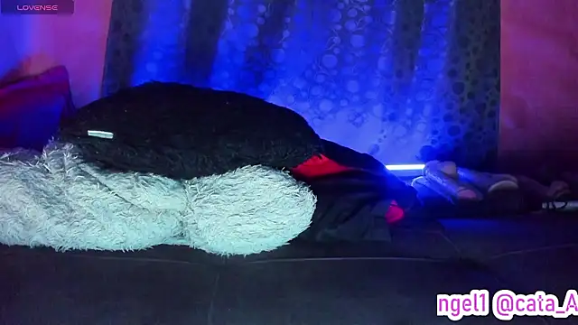 Cata-angel 即時 XXX 聊天