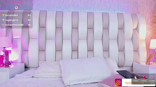 Viollet_xoxo: απευθείας συνομιλία ΧΧΧ