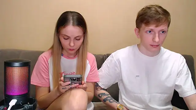 juliaanddima 现场XXX聊天