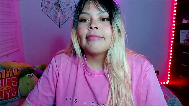 EllieMoonX élő XXX-chatje