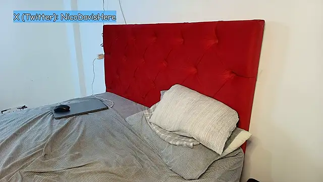 NicoDavisOfficial Chat XXX live