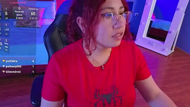 littlee_red Adlı Modelin Canlı XXX Sohbeti