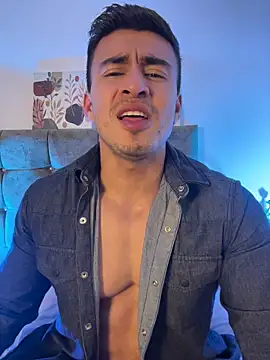 Show modela Chris_Clarck na web-kameri