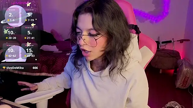 larah_uwu Obrolan Langsung XXX