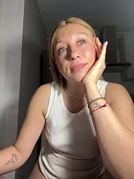XXX chat uživo modela Kittie_Valentine