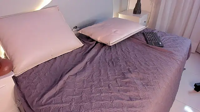 CannelaSmith élő XXX-chatje