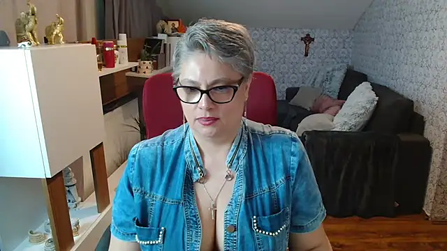 bigtits4you live XXX chat