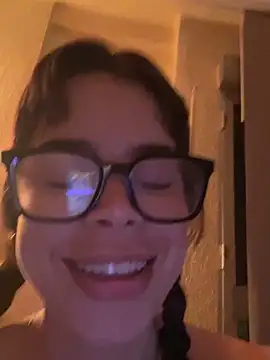 Brigitte01: διαδικτυακό σόου στην κάμερα