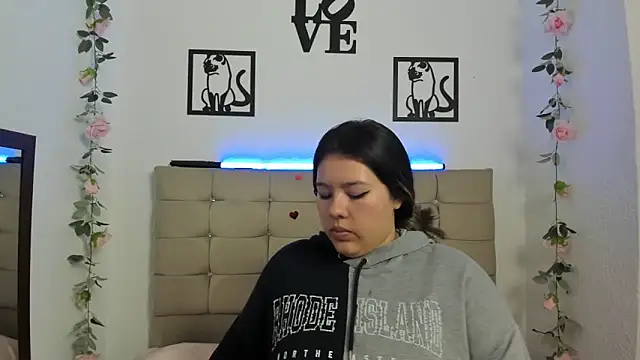 LinaBrowm – Naživo XXX chat