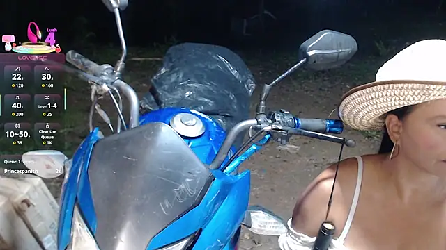 esmeralda_li Show Webcam