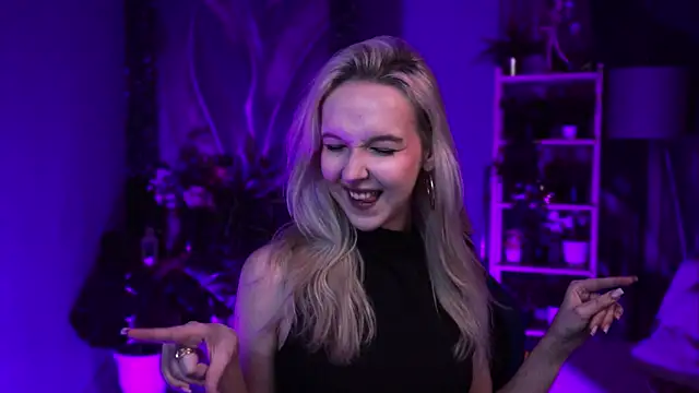 MaoqiBeverly Adlı Modelin Canlı XXX Sohbeti