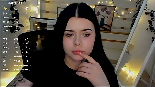 Онлайн чат XXX Mona_Esty