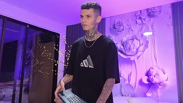 Paulo_527 Show Webcam