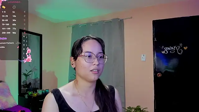 Chat +18 de shantalc3rezo ao vivo