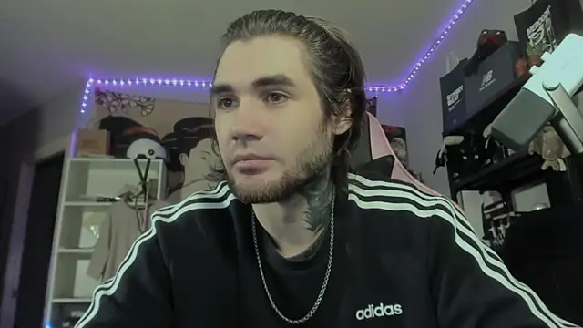 Go_V_Cs élő XXX-chatje