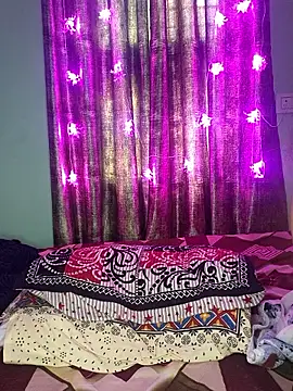 Saumyy Adlı Modelin Canlı XXX Sohbeti