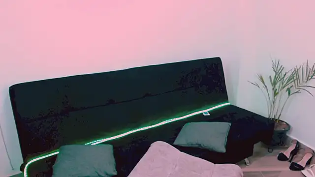 Онлайн чат XXX juliieta_liveee