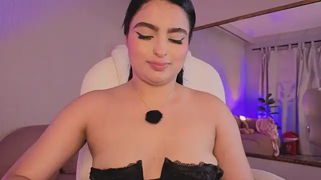 Stephany_Harlot Chat XXX live