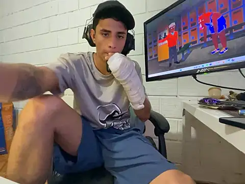 Max_TheHorseDick's Webcam Show