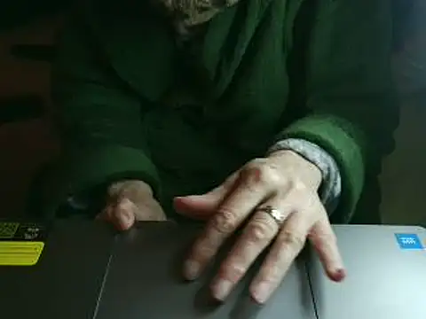 VeneRedn Live XXX chat