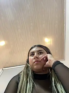 دردشة MeganCrow الجنسية المباشرة