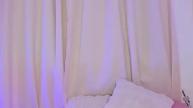 canelleGarcesn Live XXX chat