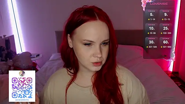 Alice69Fox Webcamshow