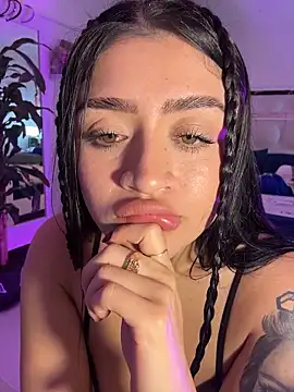 แชท XXX สดของ lucianaroy