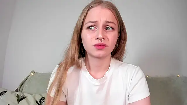 MiaMewsn Live XXX chat