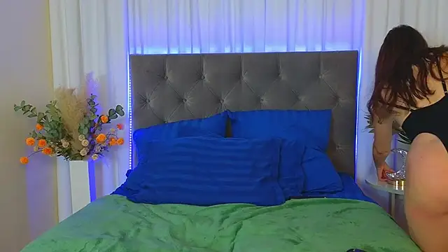 Chat +18 de Ariana_Petite ao vivo