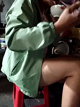 TinTin321 – Naživo XXX chat