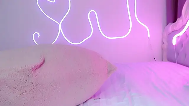 yourmermaidd élő XXX-chatje