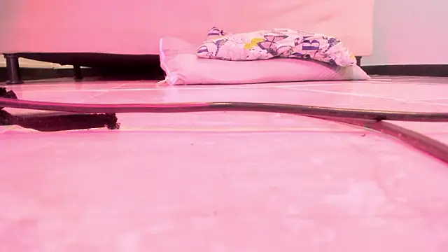 Chatroom XXX en direct de Miia_Thompsonn