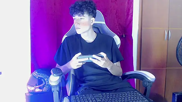 Chat +18 de Johnny_cagee_ ao vivo